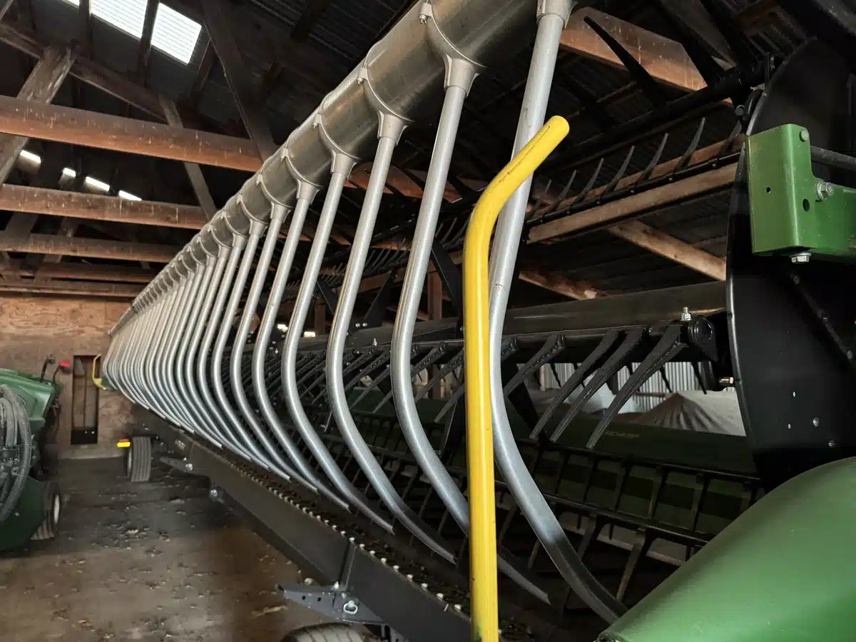 Gallery image 1 for 2024 John Deere RD45F Header - Flex
