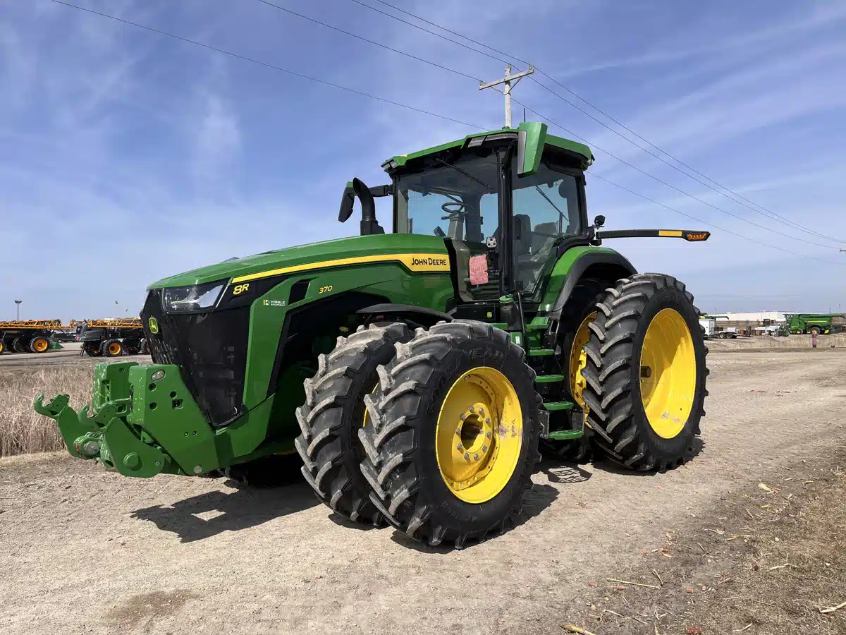Photo de la Galerie 1 pour 2025 John Deere 8R 370 Tracteur