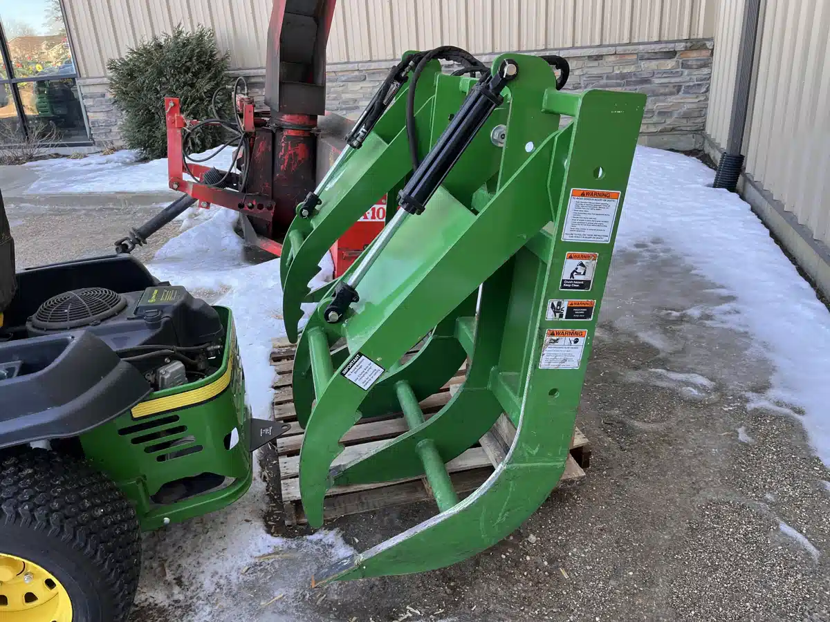 Gallery image 1 for 2021 John Deere AV20D Tractor Loader