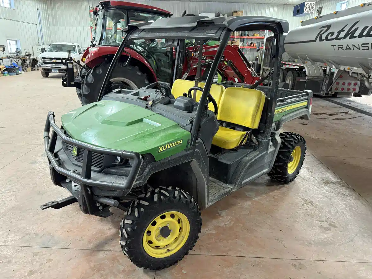 Gallery image 1 for 2019 John Deere XUV 835M Utility Vehicle