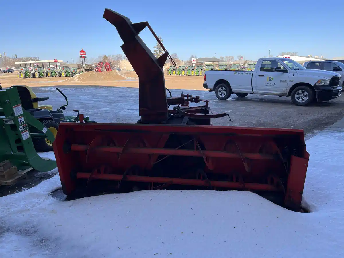 Gallery image 2 for Inland DA-102 Snow Blower