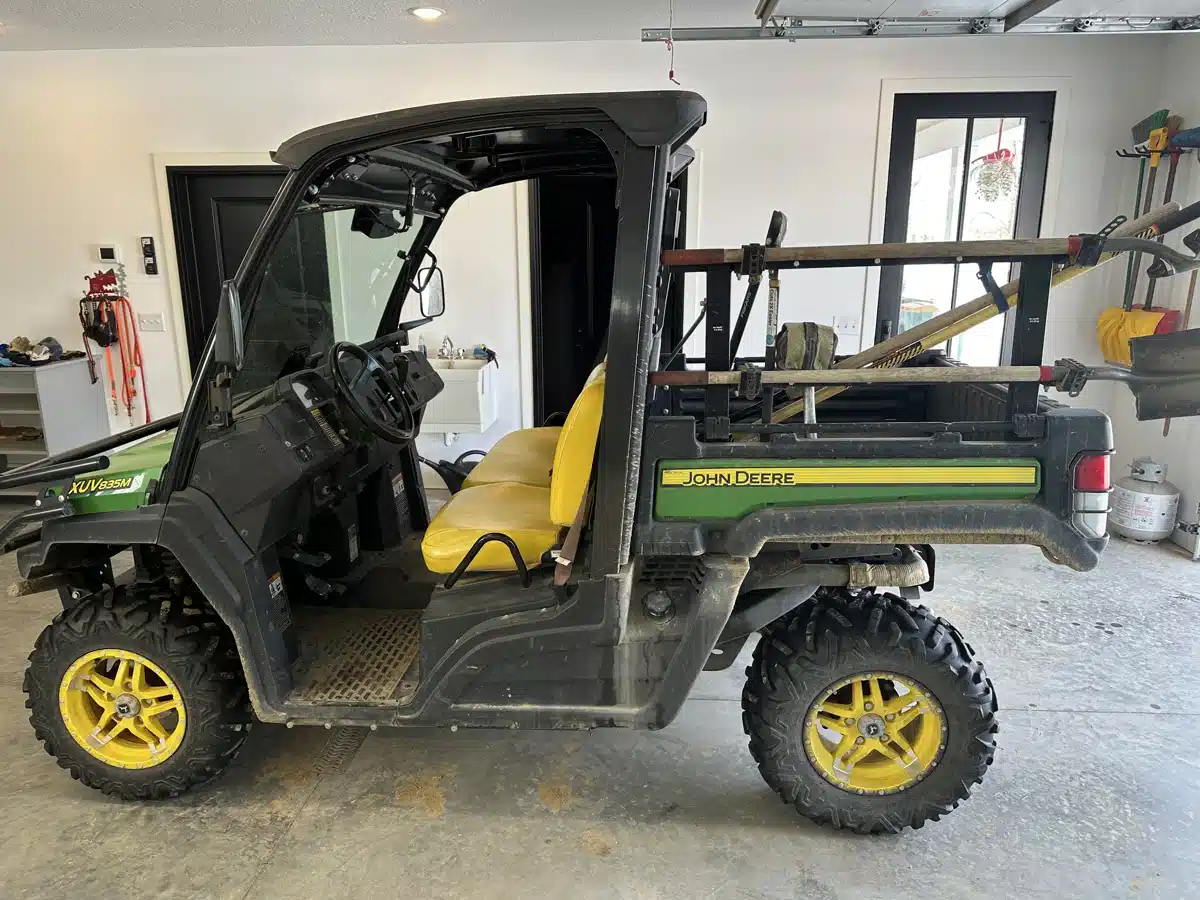 Gallery image 1 for 2018 John Deere XUV 835M Utility Vehicle