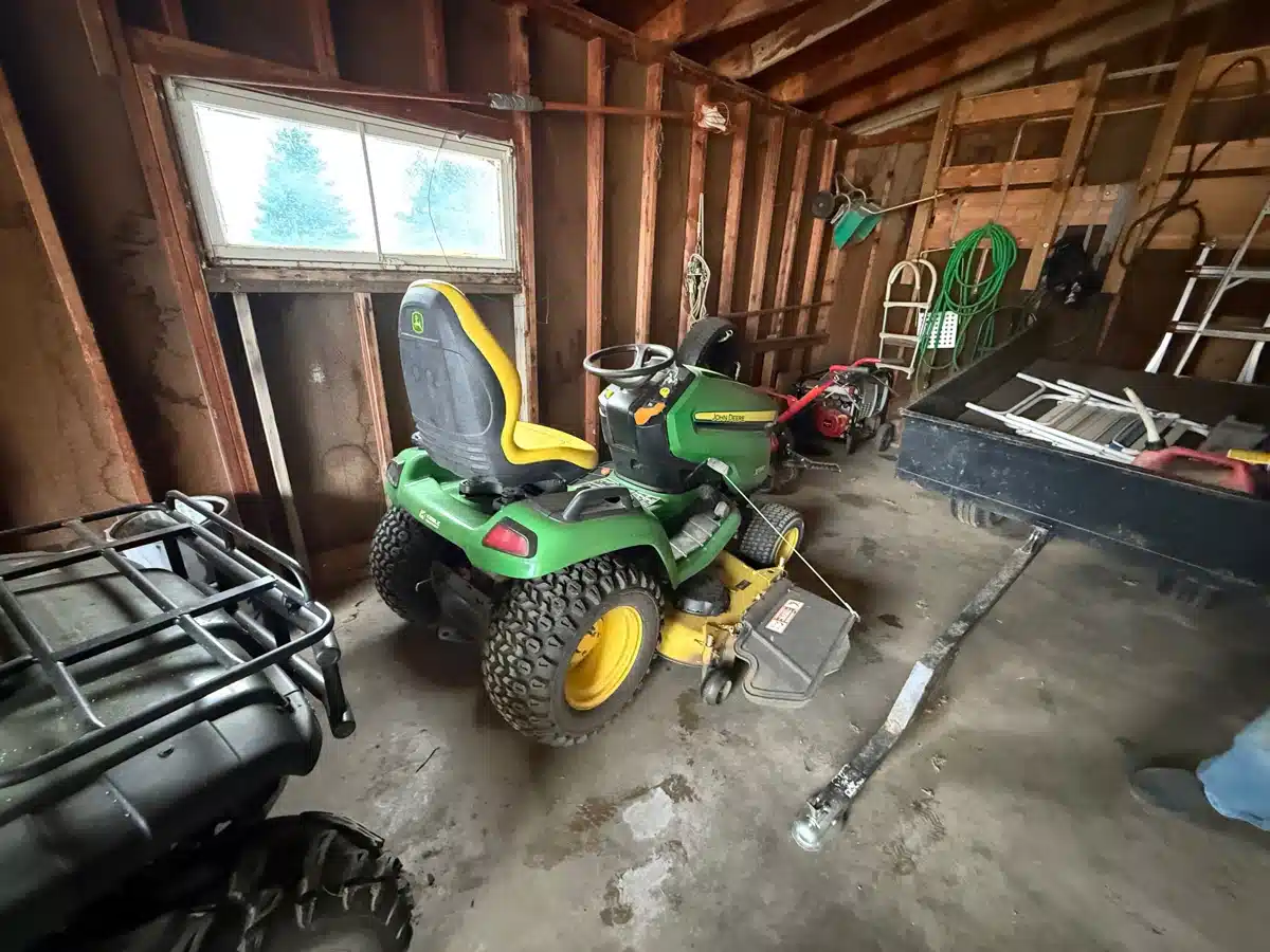 Gallery image 2 for 2018 John Deere X590 Lawn Tractor