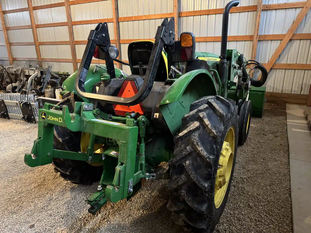 Gallery image 2 for 2018 John Deere 5045E Tractor
