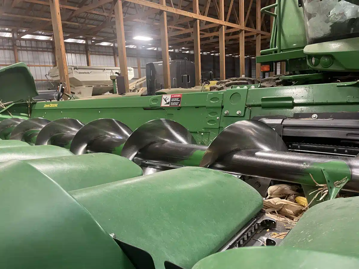 Gallery image 2 for 2023 John Deere C12R Header - Row Crop