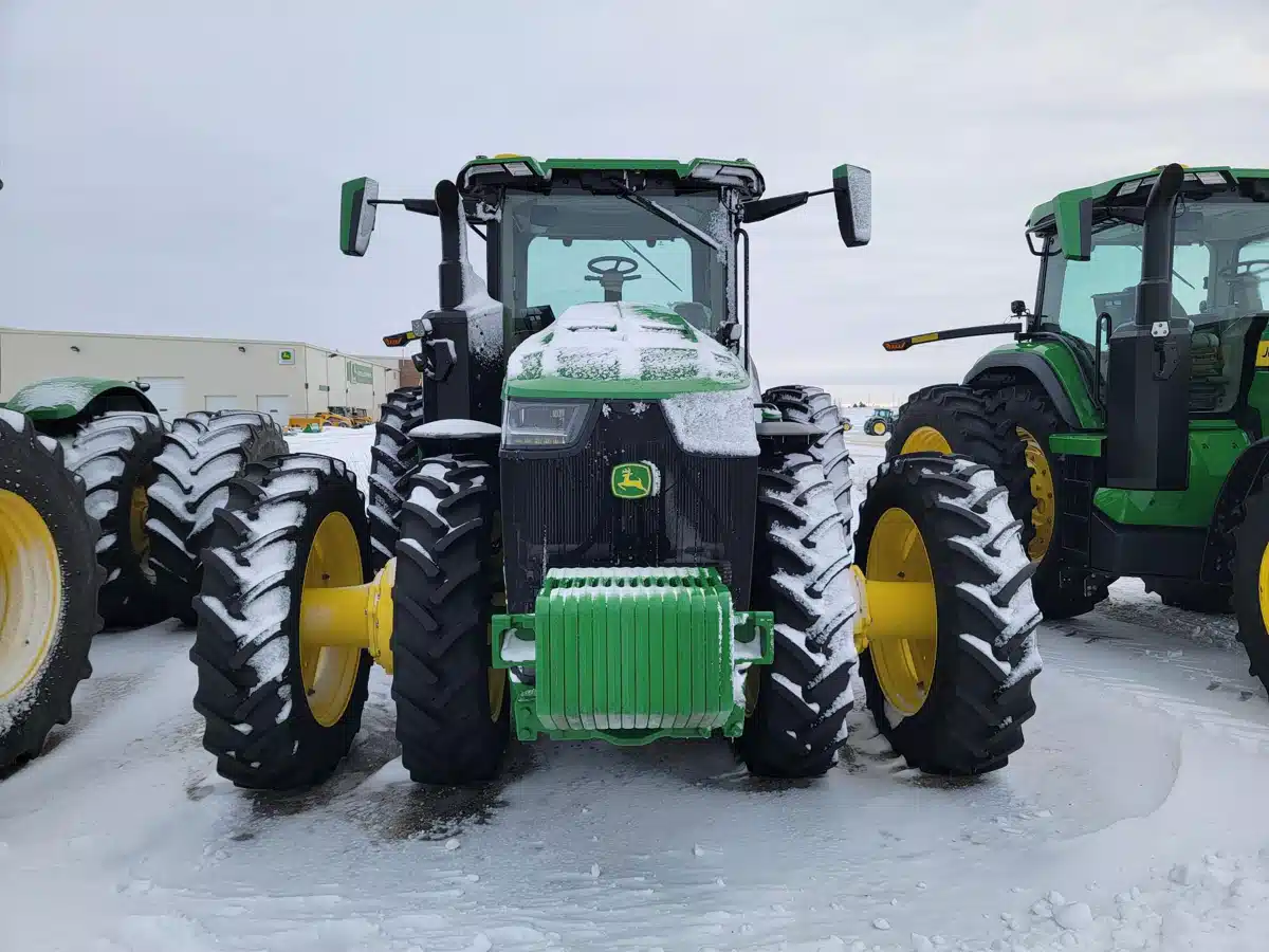 Gallery image 2 for 2025 John Deere 8R 370 Tractor