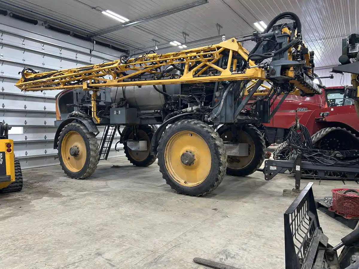 Gallery image 2 for 2013 Hagie STS 14 Sprayer - Self Propelled