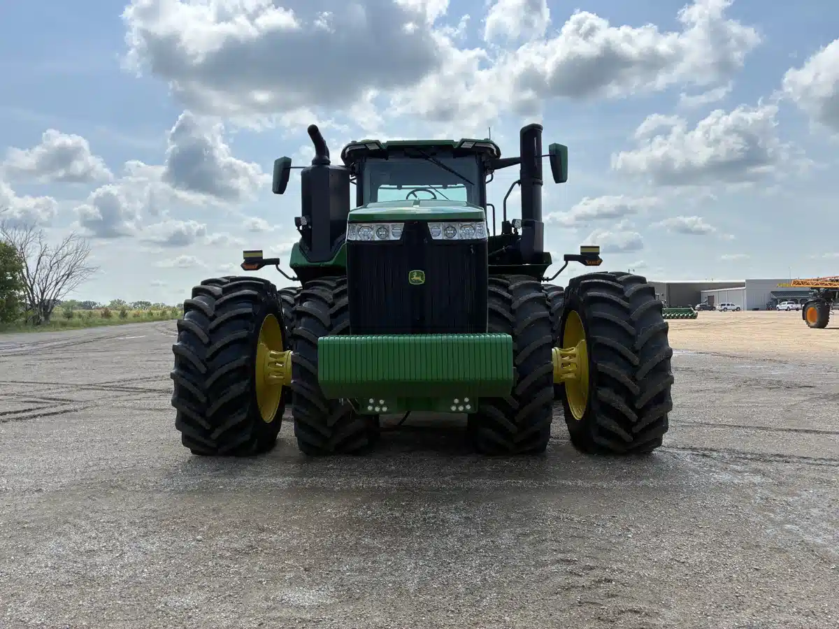 Photo de la Galerie 2 pour 2025 John Deere 9R 640 Tracteur