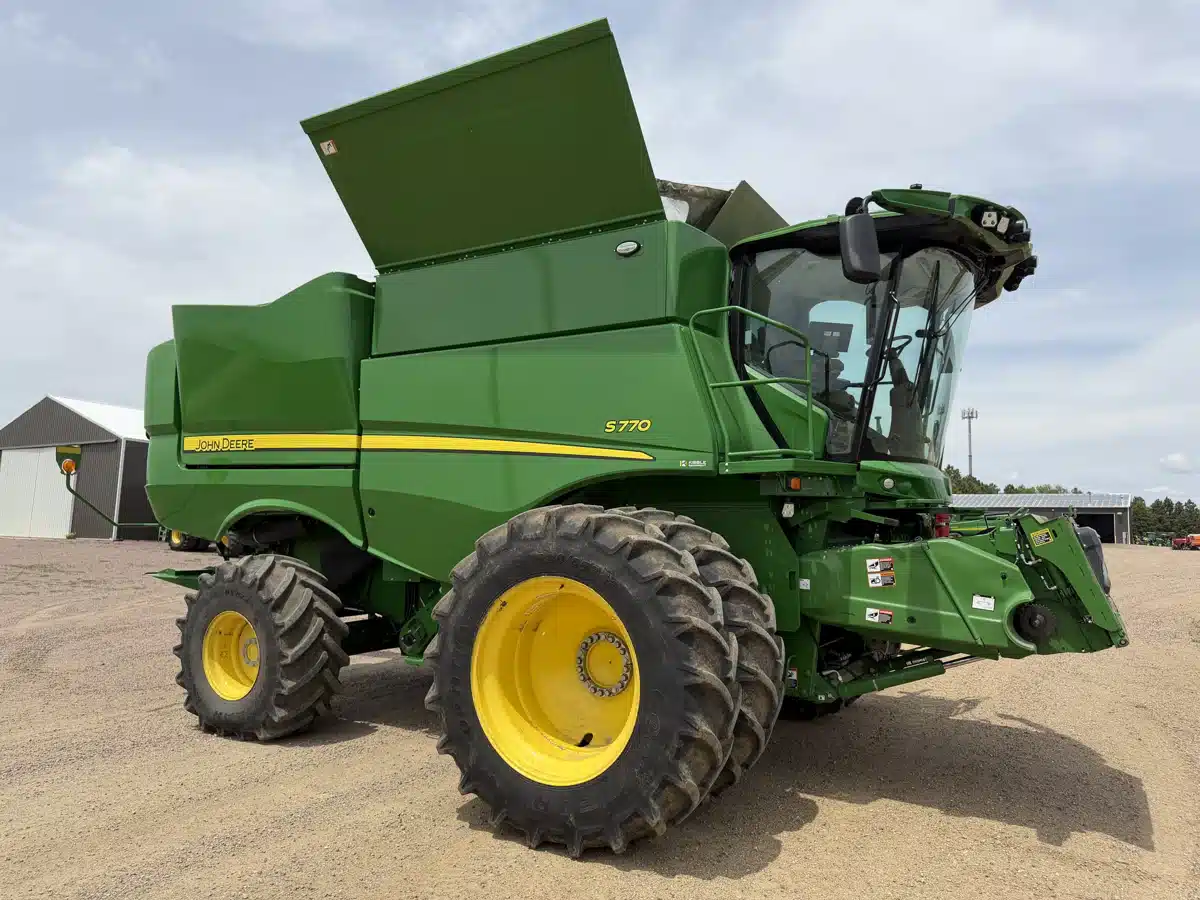 Photo de la Galerie 1 pour 2024 John Deere S770 Batteuse