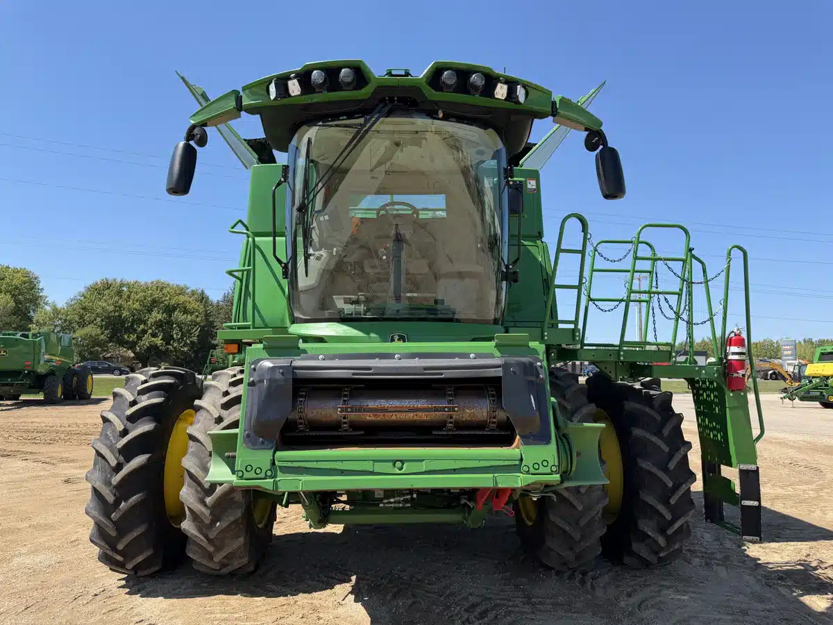 Photo de la Galerie 2 pour 2024 John Deere S770 Batteuse