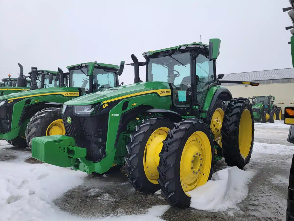 Gallery image 1 for 2025 John Deere 8R 340 Tractor
