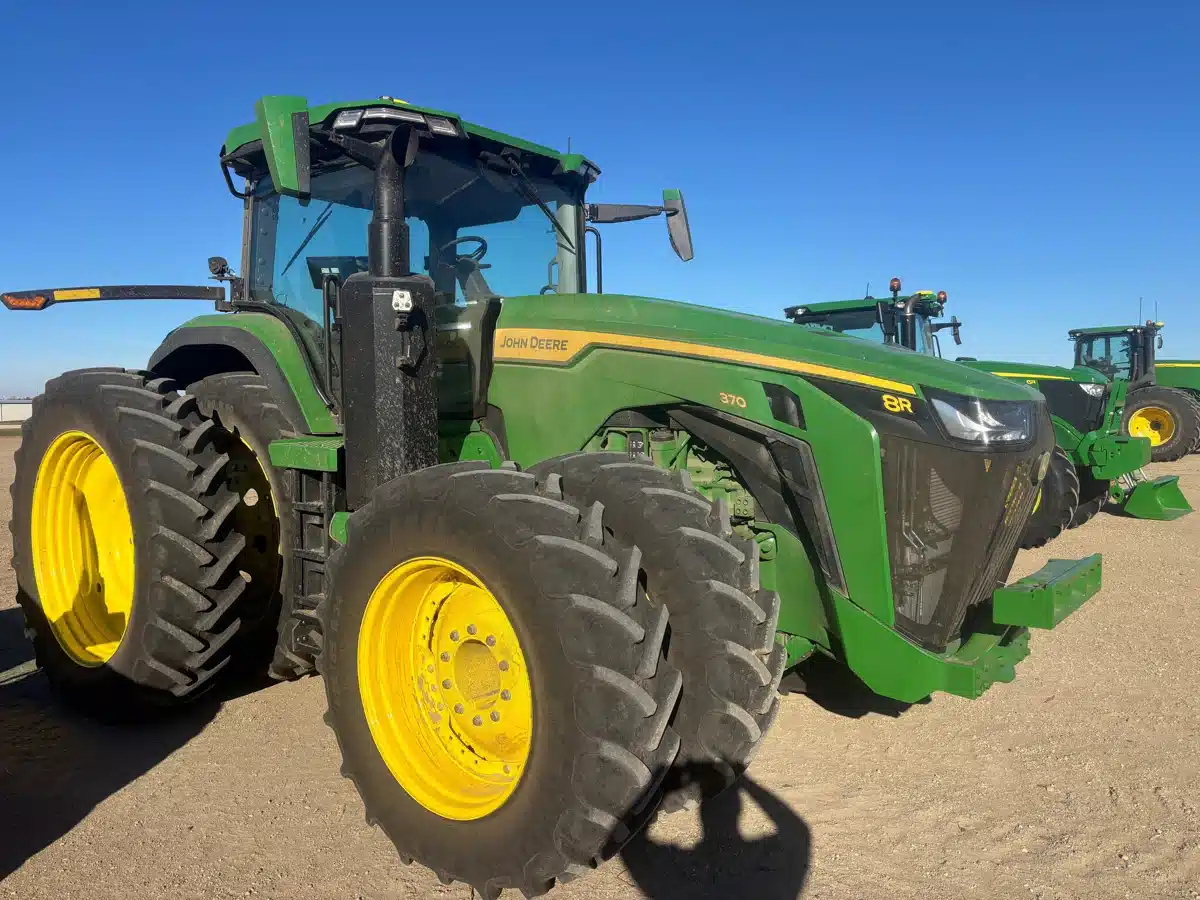 2025 John Deere 8R 370 Tractor