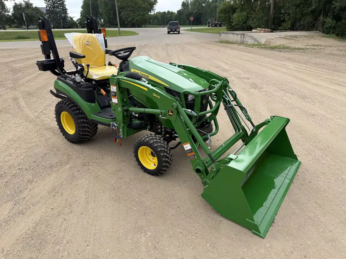Gallery image 1 for 2025 John Deere 1025R Tractor