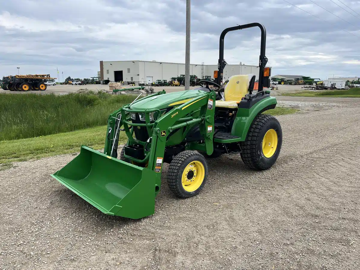 Gallery image 1 for 2025 John Deere 2032R Tractor