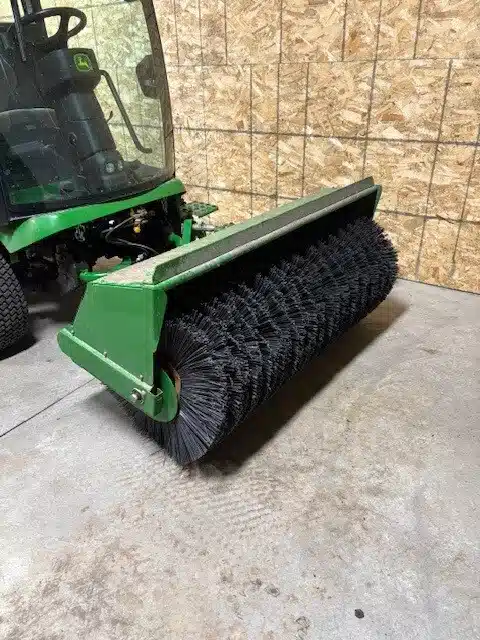 Photo de la Galerie 1 pour 2020 John Deere 60HD Balayeur