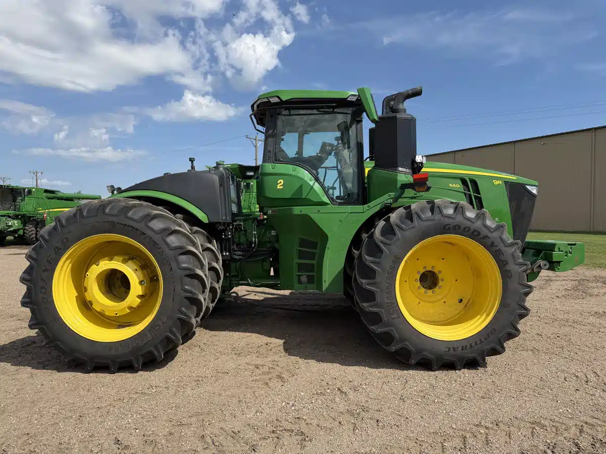 Gallery image 2 for 2024 John Deere 9R 640 Tractor