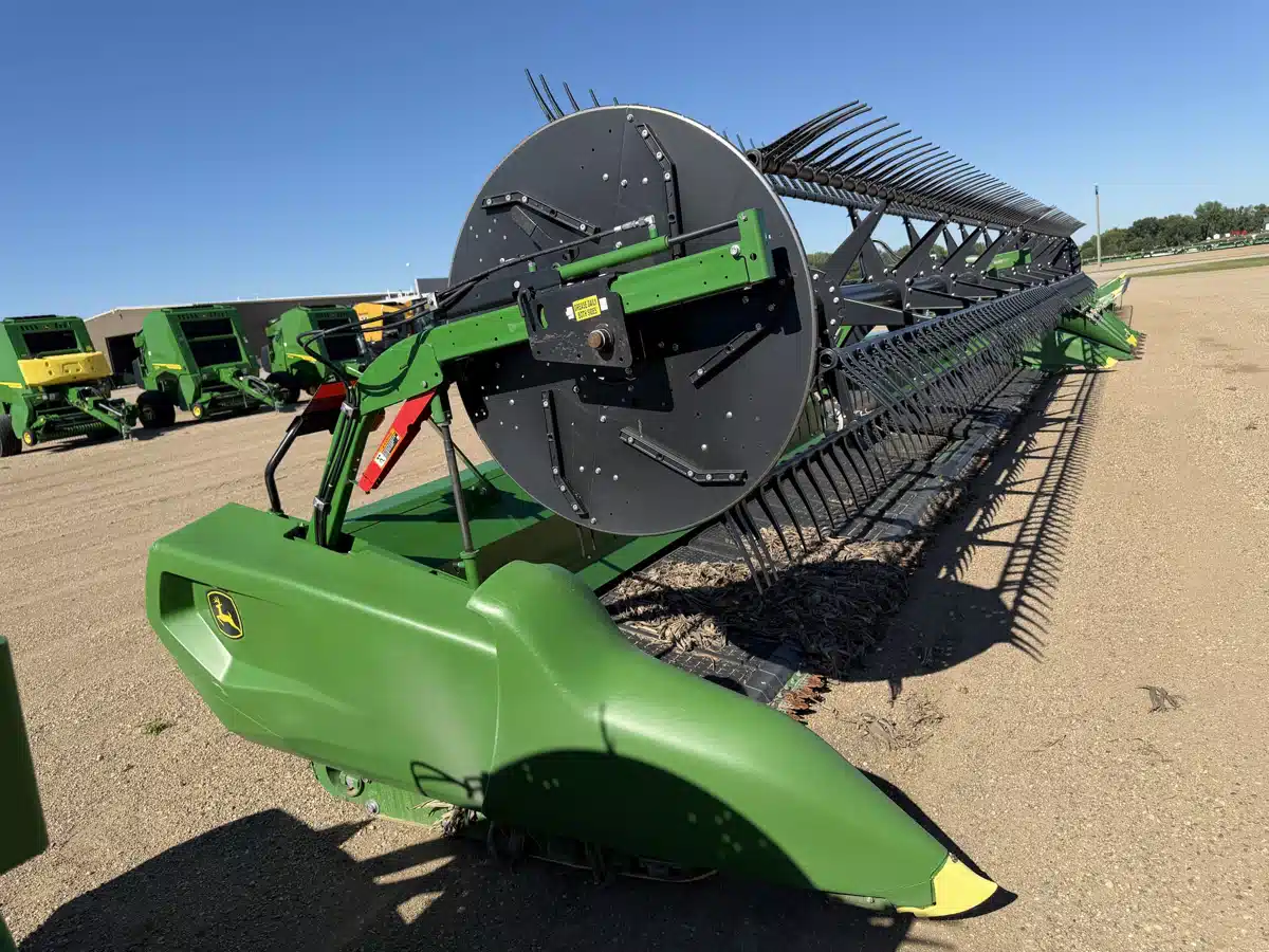 Photo de la Galerie 2 pour 2024 John Deere RD40F
