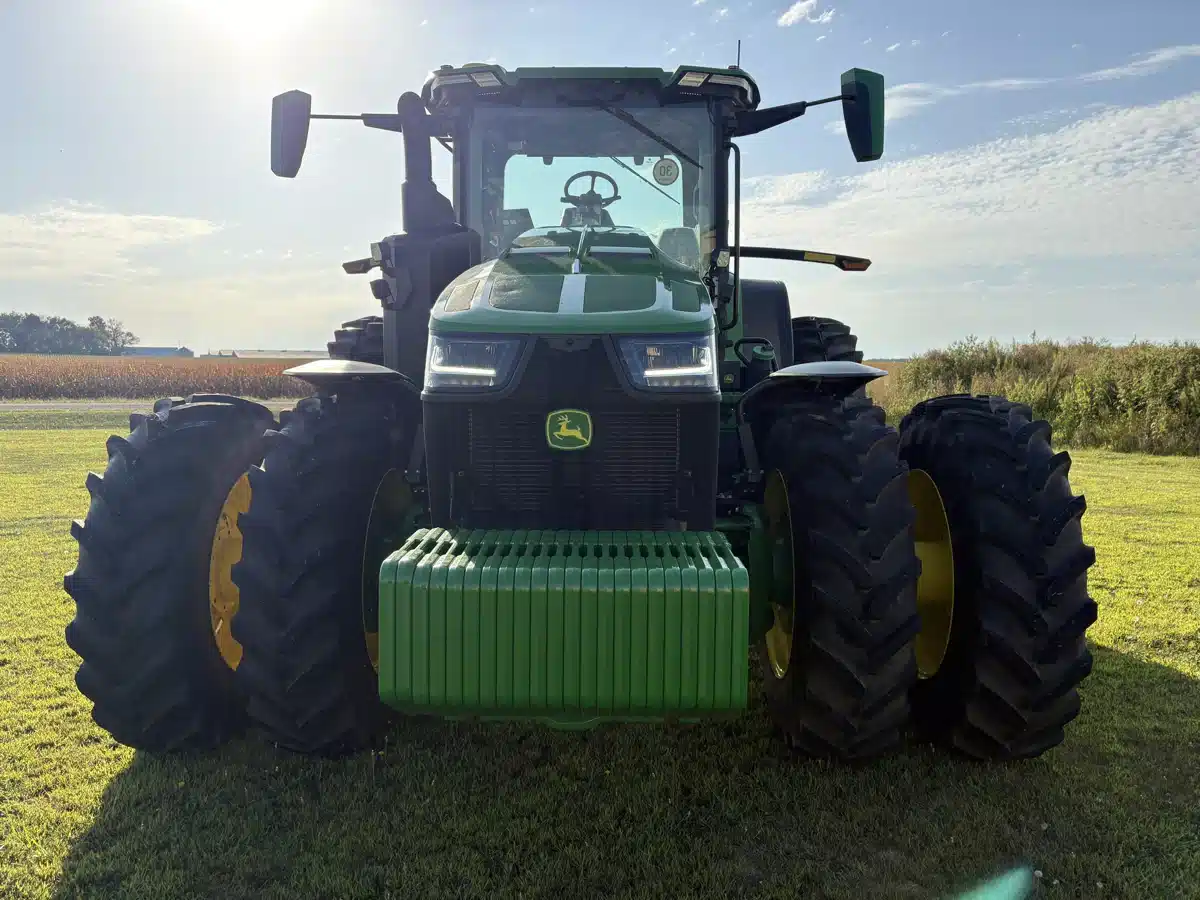 Photo de la Galerie 2 pour 2025 John Deere 8R 370 Tracteur