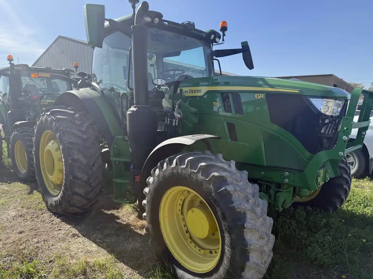 Photo de la Galerie 2 pour 2024 John Deere 6R 155 Tracteur