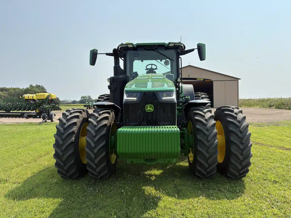 Gallery image 2 for 2025 John Deere 8R 410 Tractor