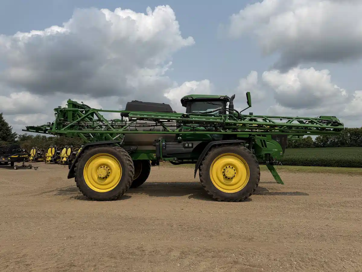 Gallery image 2 for 2023 John Deere 612R Sprayer - Self Propelled