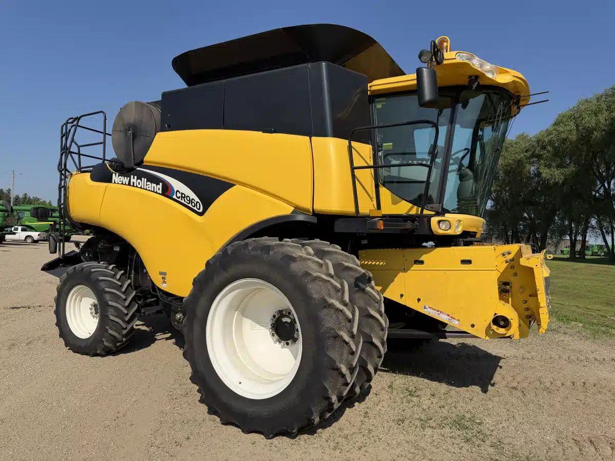 Photo de la Galerie 1 pour 2003 New Holland CR960 Batteuse