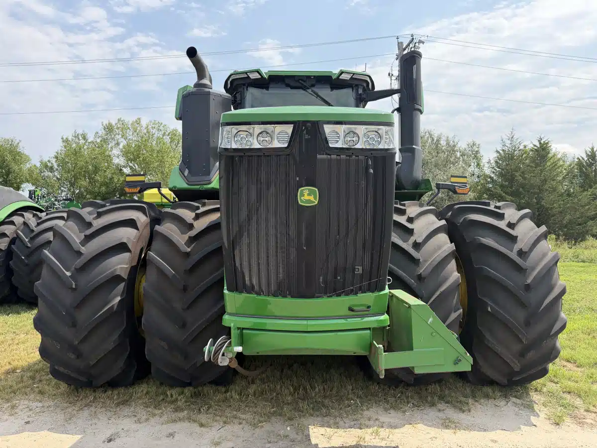 Gallery image 2 for 2025 John Deere 9R 490 Tractor
