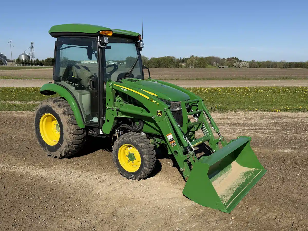 Gallery image 1 for 2026 John Deere 3039R Tractor