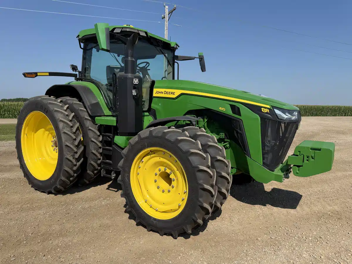 Gallery image 1 for 2025 John Deere 8R 410 Tractor