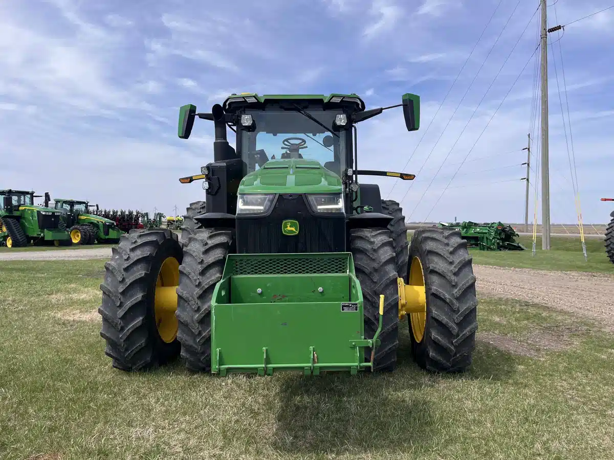 Photo de la Galerie 2 pour 2024 John Deere 8R 410 Tracteur