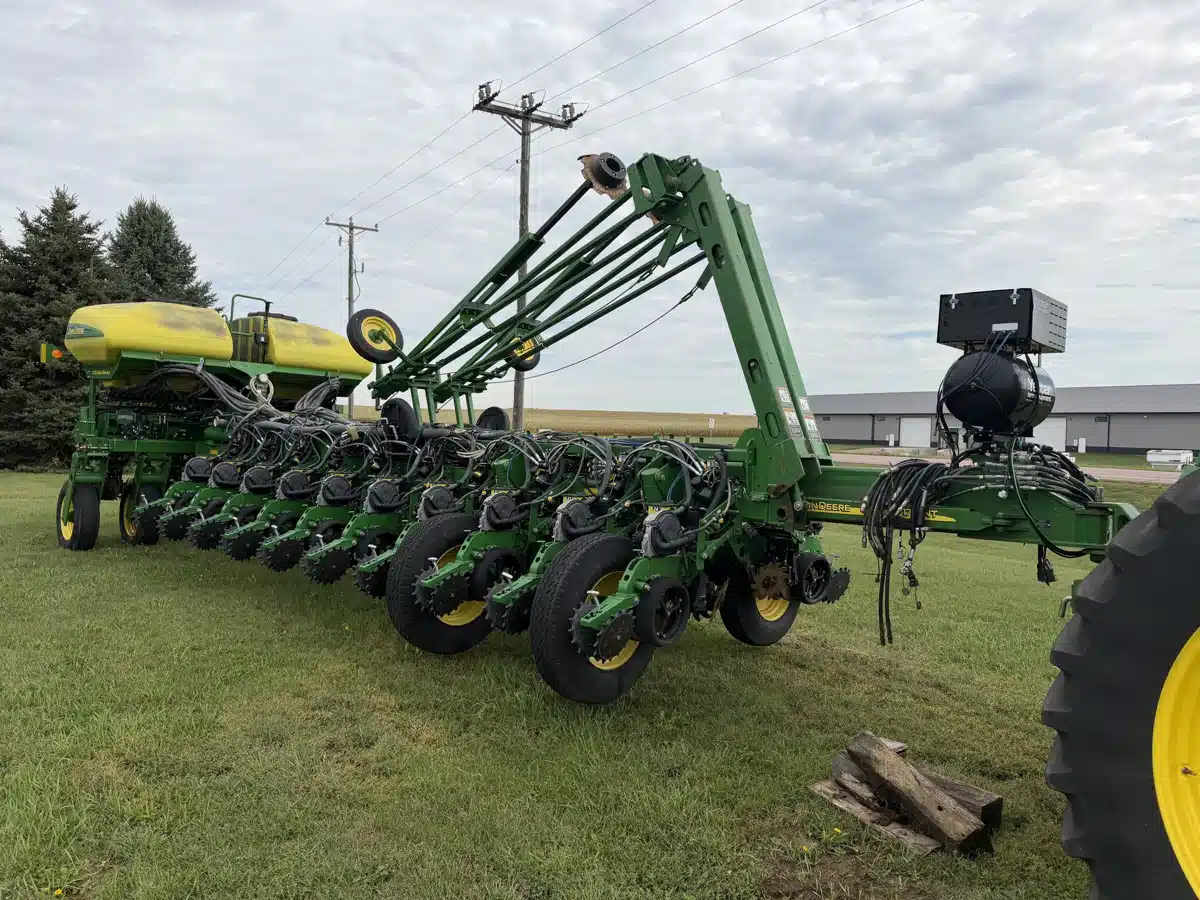 Photo de la Galerie 1 pour 2012 John Deere 1770NT CCS Planteur