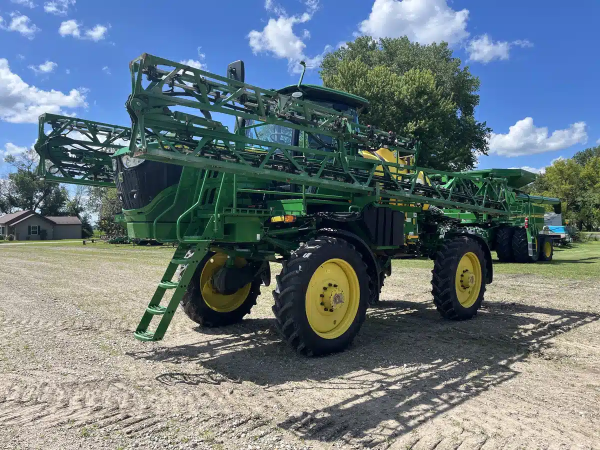 Gallery image 1 for 2024 John Deere R4023 Sprayer - Self Propelled
