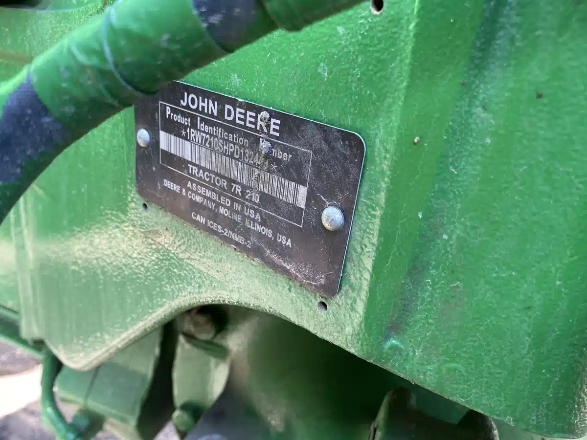 Gallery image 2 for 2023 John Deere 7R 210 Tractor