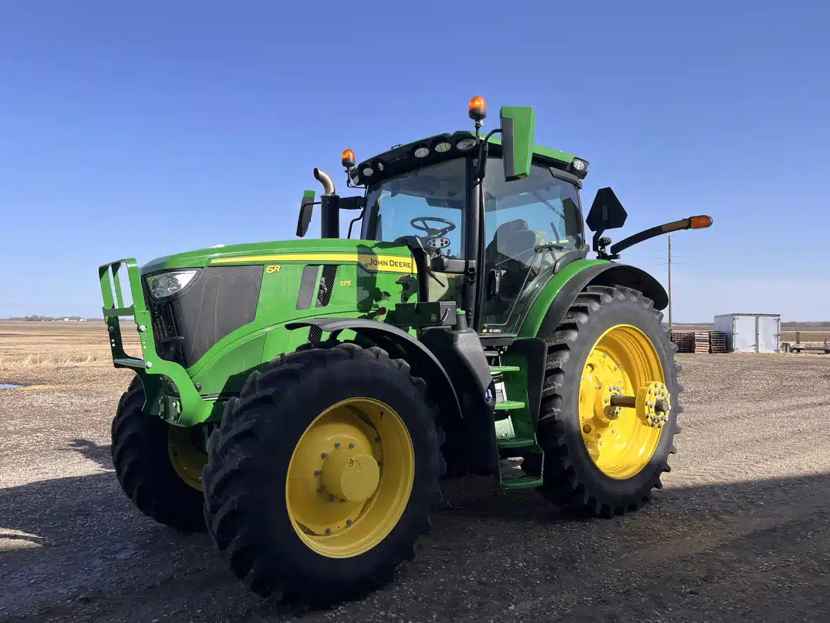 Photo de la Galerie 1 pour 2025 John Deere 6R 175 Tracteur