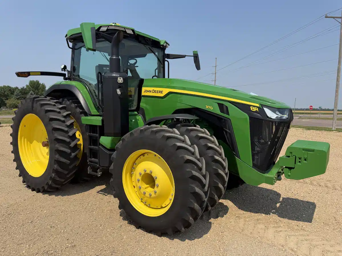 Photo de la Galerie 1 pour 2025 John Deere 8R 370 Tracteur