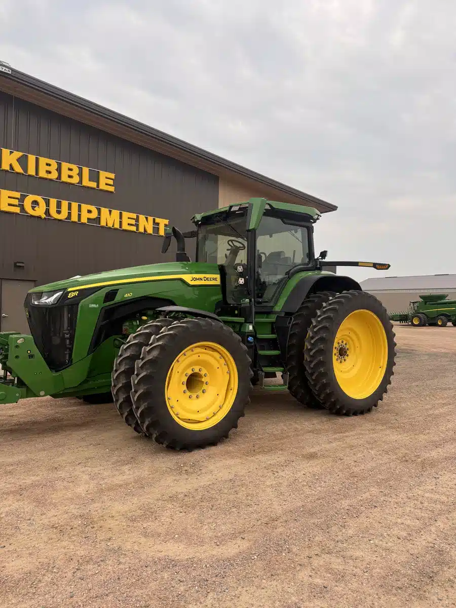 Photo de la Galerie 1 pour 2024 John Deere 8R 410 Tracteur