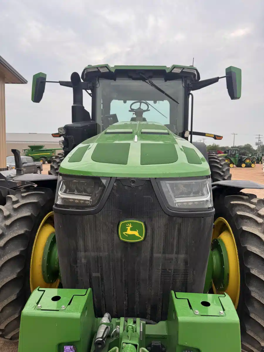 Photo de la Galerie 2 pour 2024 John Deere 8R 410 Tracteur