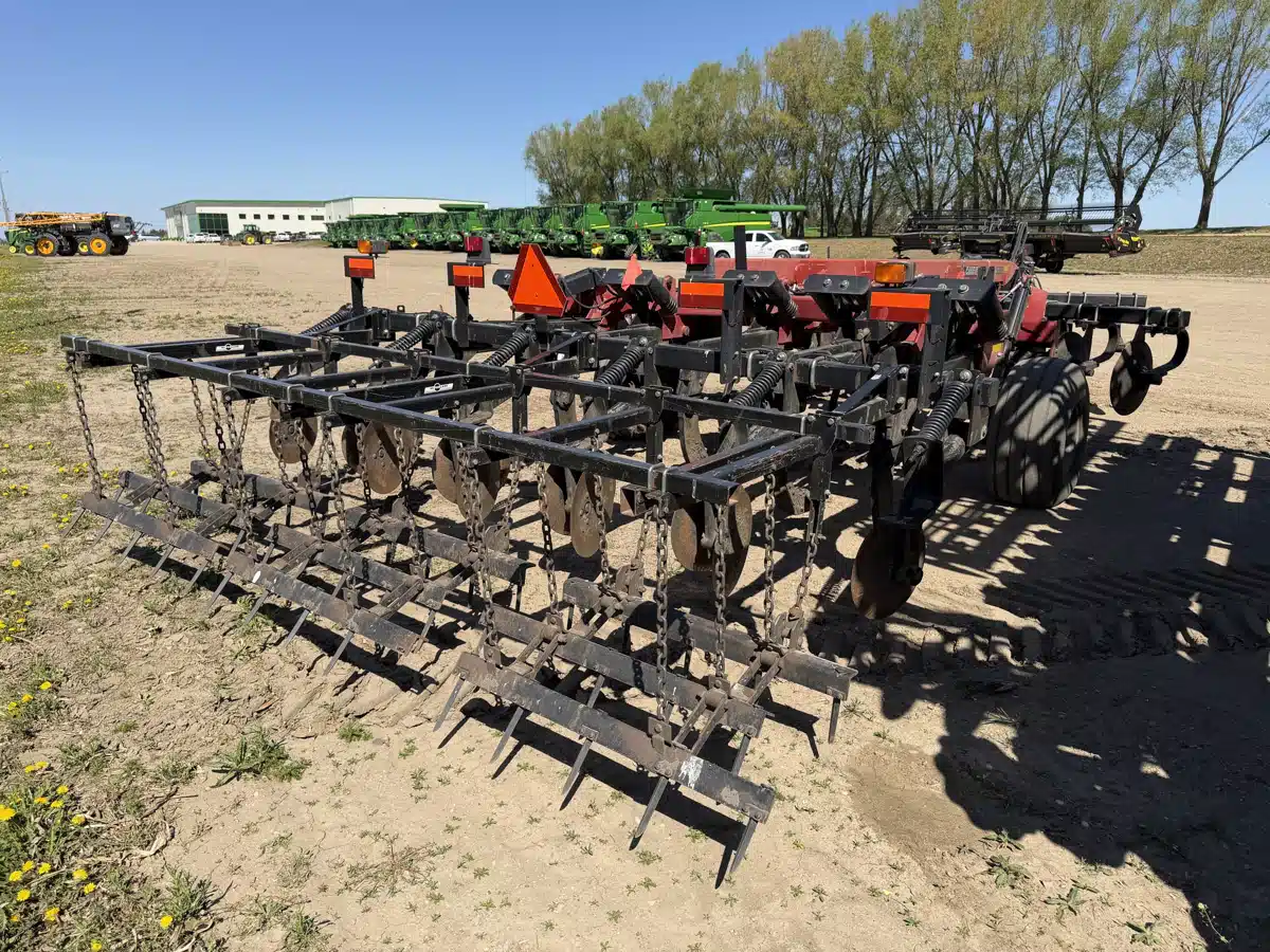 Gallery image 2 for 2013 Case IH ECOLO-TIGER 530C Disc Ripper