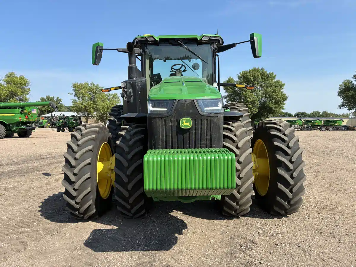 Gallery image 2 for 2025 John Deere 8R 410 Tractor