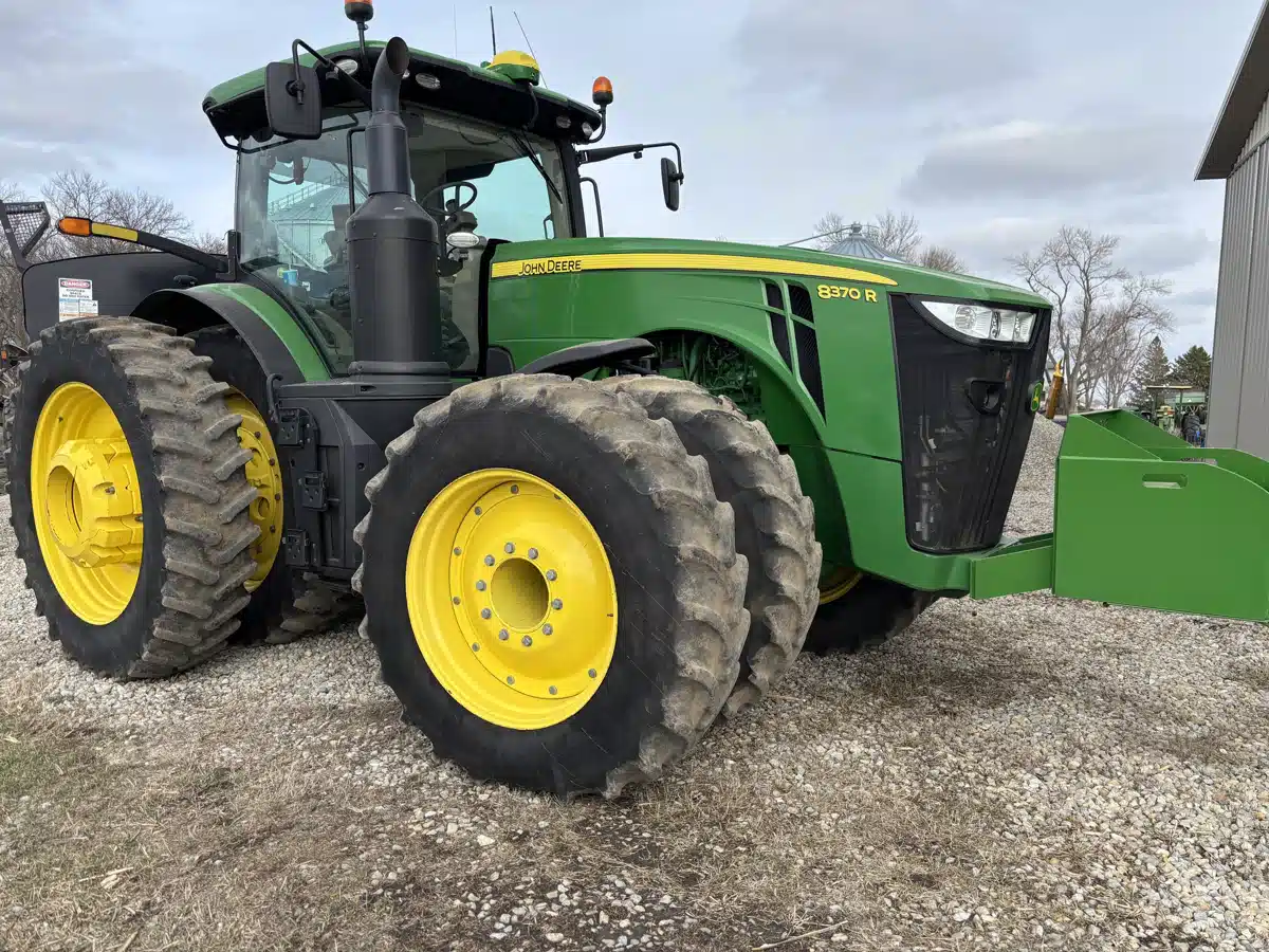 Photo de la Galerie 1 pour 2019 John Deere 8370R Tracteur