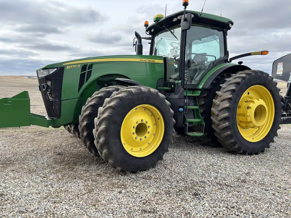 Photo de la Galerie 2 pour 2019 John Deere 8370R Tracteur