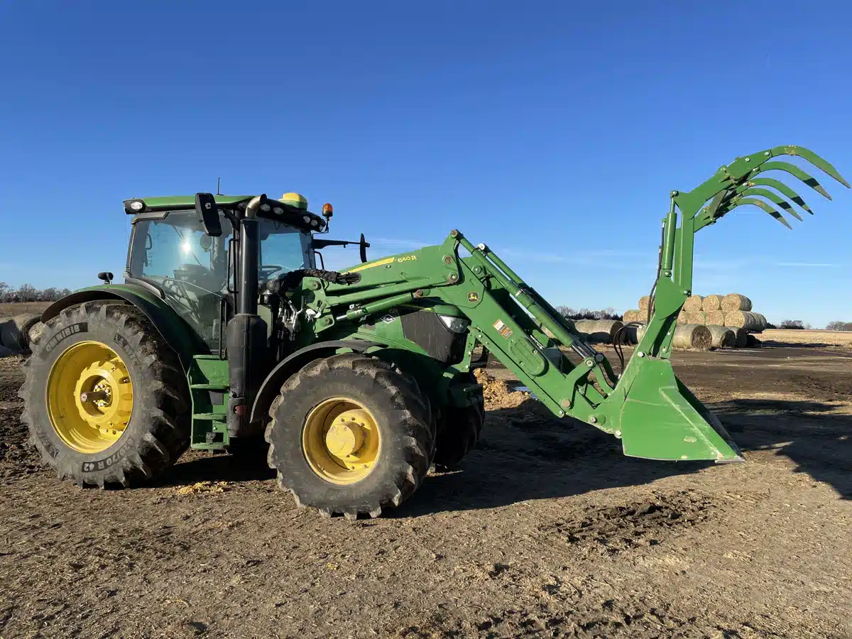 Photo de la Galerie 1 pour 2025 John Deere 6R 155 Tracteur
