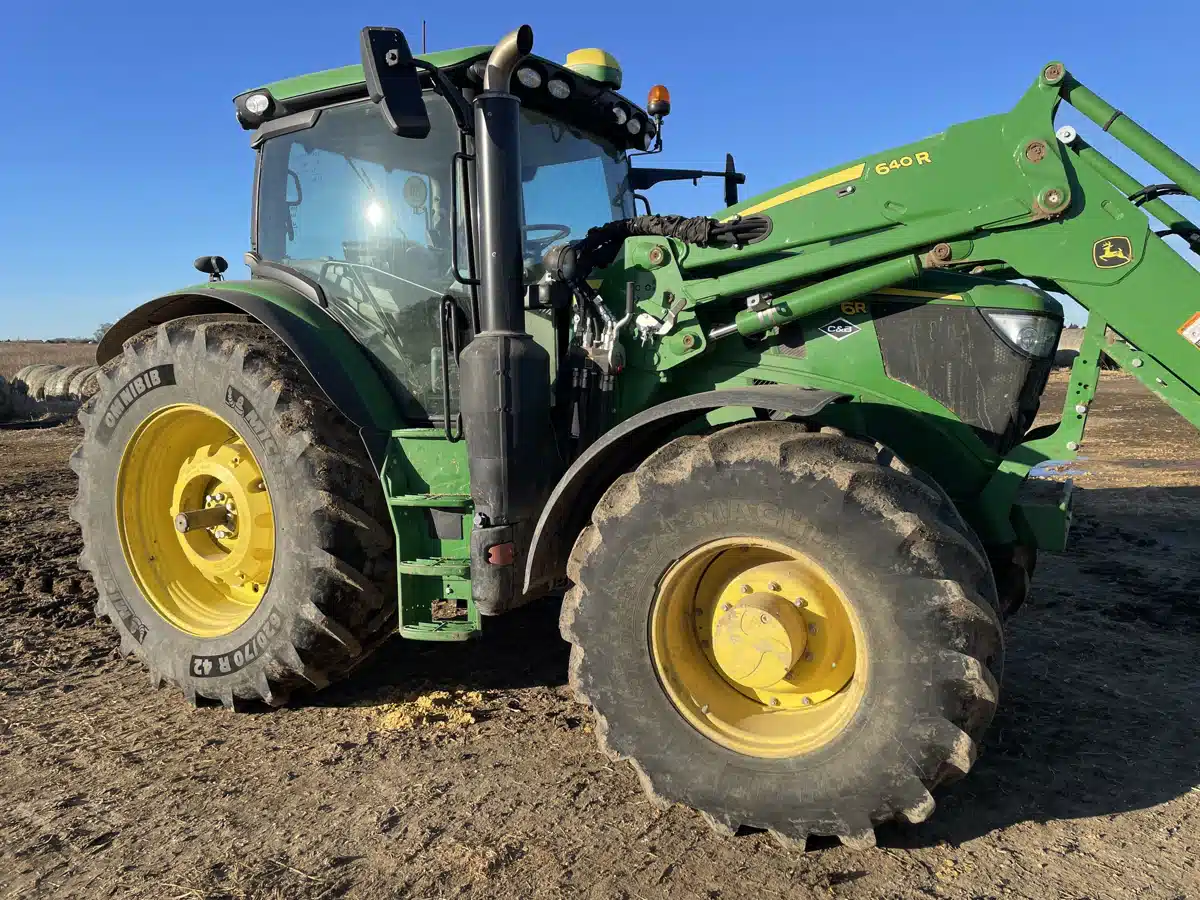 Photo de la Galerie 2 pour 2025 John Deere 6R 155 Tracteur