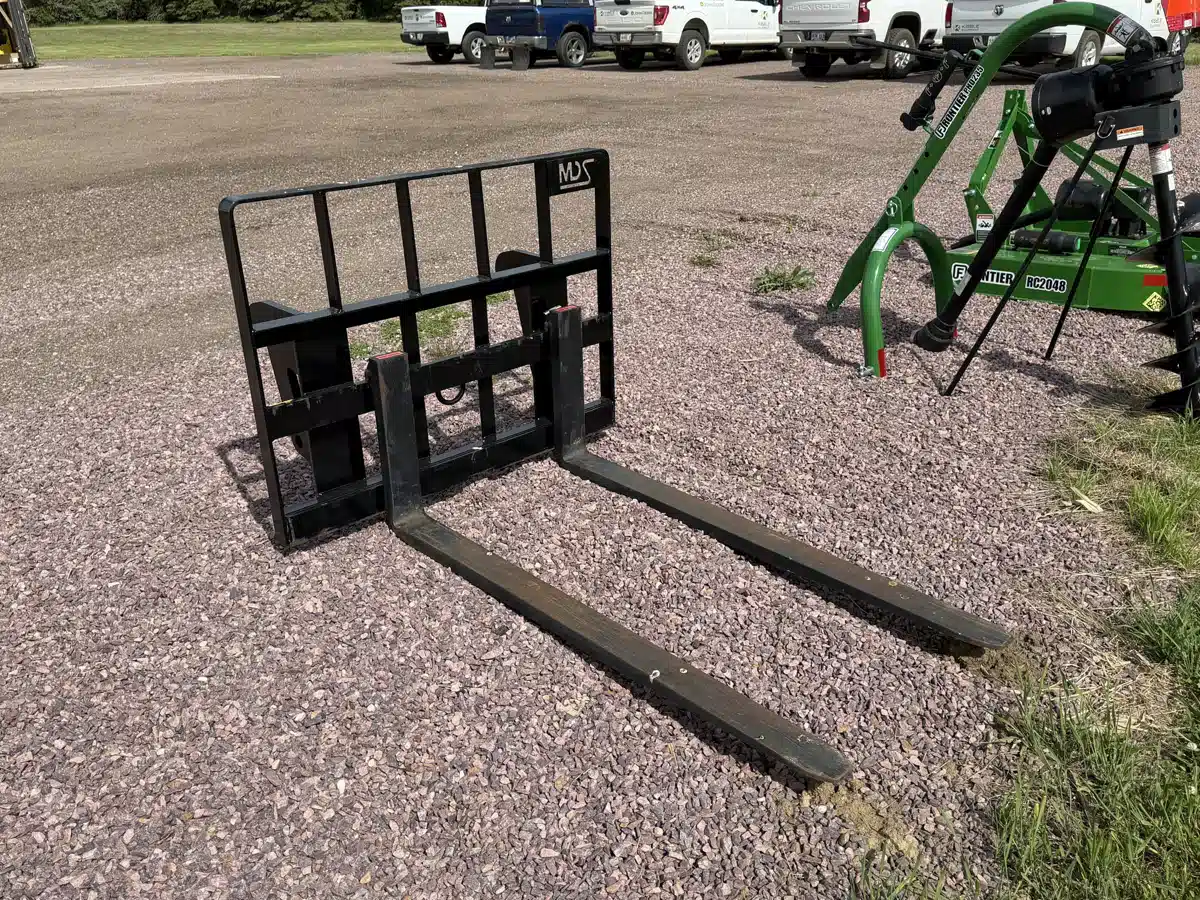 Gallery image 1 for MDS Manufacturing 12115 Pallet Fork