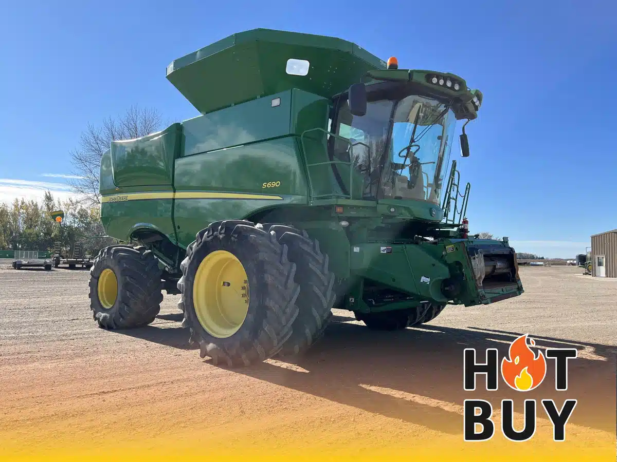 Photo de la Galerie 1 pour 2013 John Deere S690 Batteuse