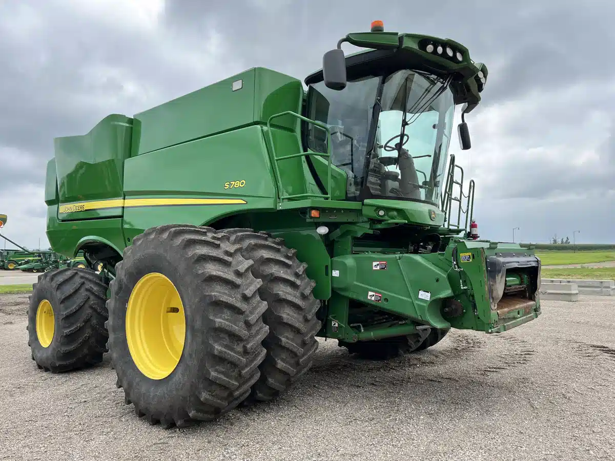Gallery image 1 for 2018 John Deere S780 Combine