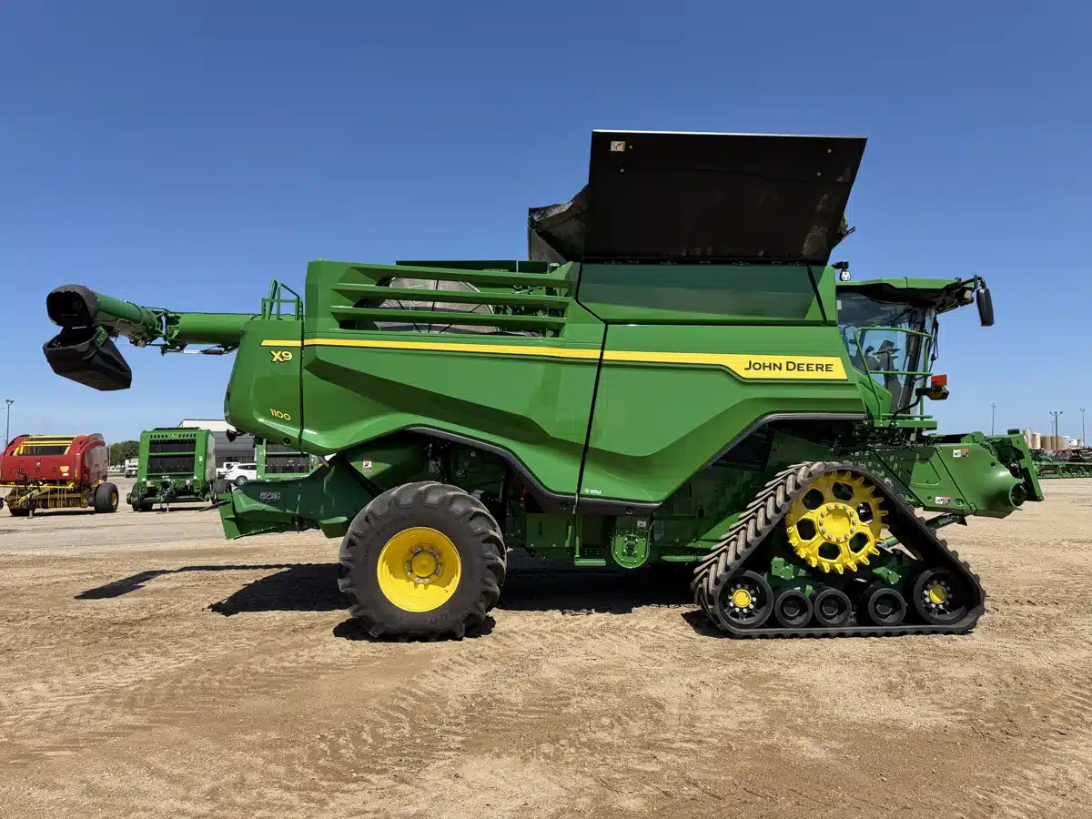 Photo de la Galerie 2 pour 2024 John Deere X9 1100 Batteuse