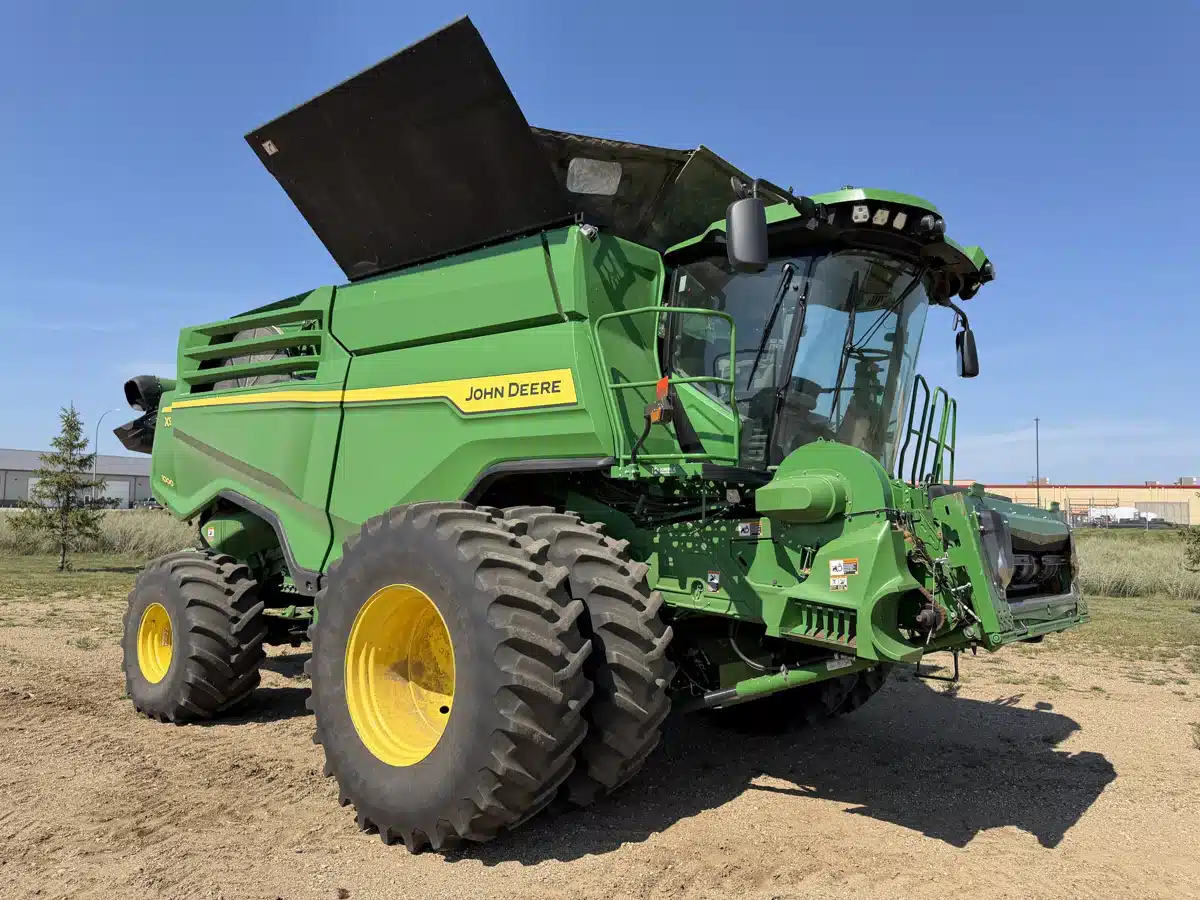 Gallery image 1 for 2024 John Deere X9 1000 Combine