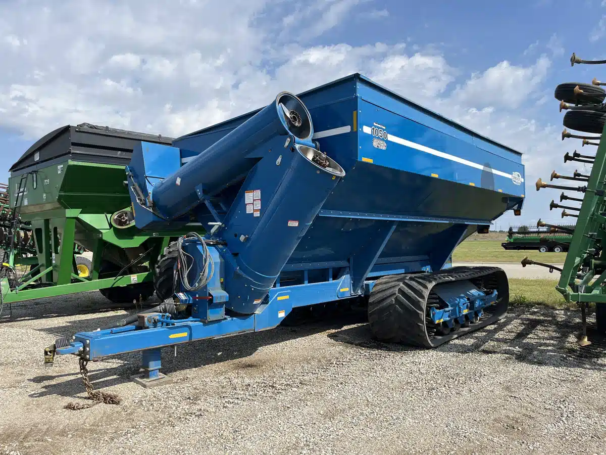 Photo de la Galerie 1 pour 2008 Kinze 1050 Chariot à Grain