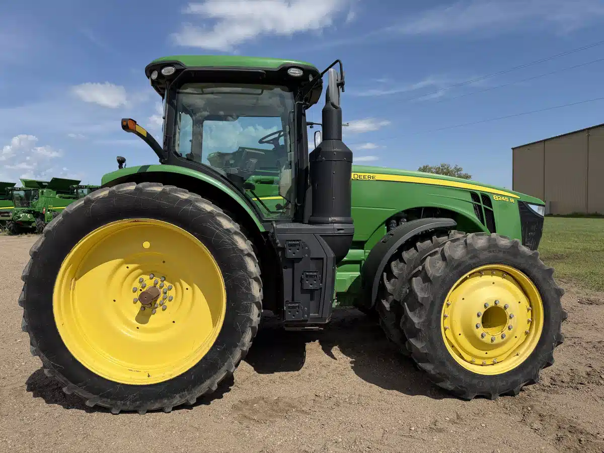 Gallery image 2 for 2017 John Deere 8245R Tractor